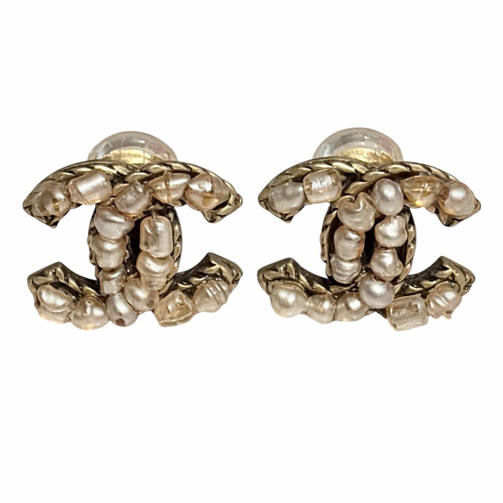 Chanel CC Pearl Clip-On Earrings | Matte Brass | Stamped | Boxed w/ Bag & COA - Picture 3 of 15